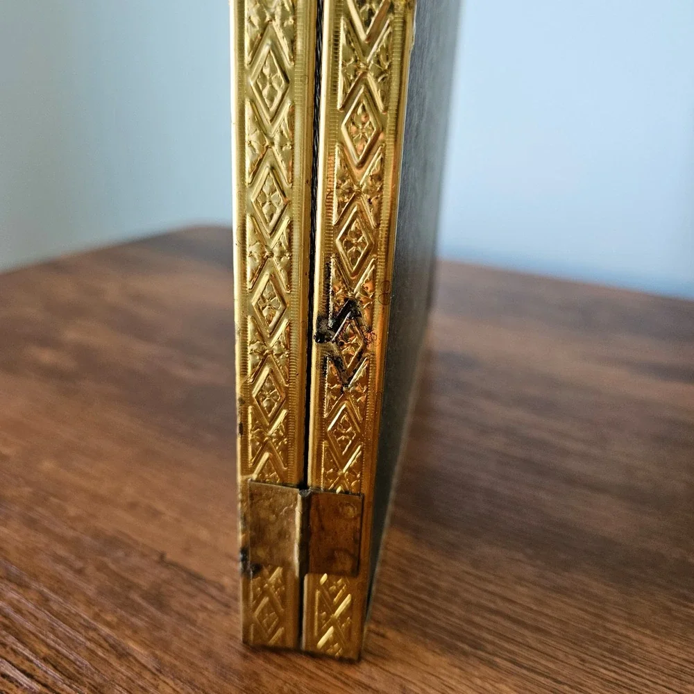 Vintage Gold Tone Ornate Embossed Double Folding Hinged Picture Frame Stand 7x5